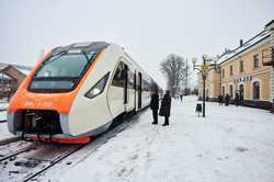 Укрзализныця увеличила количество рейсов в пиковый день: как ехать из Харькова