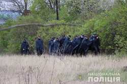 Дитину, яка зникла на Харківщині шукають півтисячі людей, водолази та авіація (Фото)