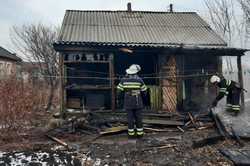 В Харьковской области курение стало причиной пожара: есть жертвы (фото)