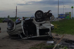 На Окружній під Харковом позашляховик врізався в фуру і перекинувся