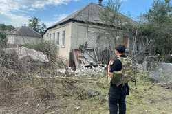 Поліція показала наслідки обстрілів двох районів Харківщини окупантами