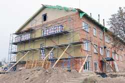 За 15 км від кордону з росією повторно відновлюватимуть будинки