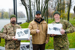 Захисникам Харківщини передали чергову партію дронів