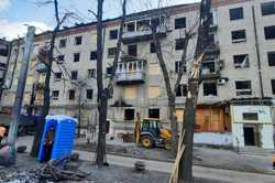 В Харькове ликвидируют последствия вчерашних обстрелов (ФОТО)
