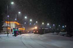 Из-за снегопада есть проблемы на железной дороге: какие поезда курсируют с опозданием