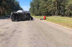 Смертельное ДТП: в Харьковской области перевернулась легковушка