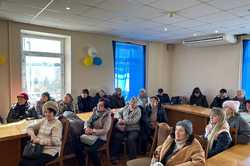 В Харькове выдавали помощь: что получили горожане (ФОТО)