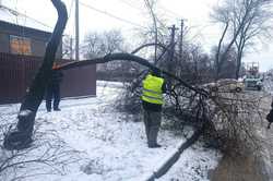 На Харьковщине людей просят выйти и помочь коммунальщикам