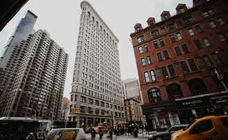 Імміграція до США за професійною лінією: шлях через EB-2 і NIW для харків'ян